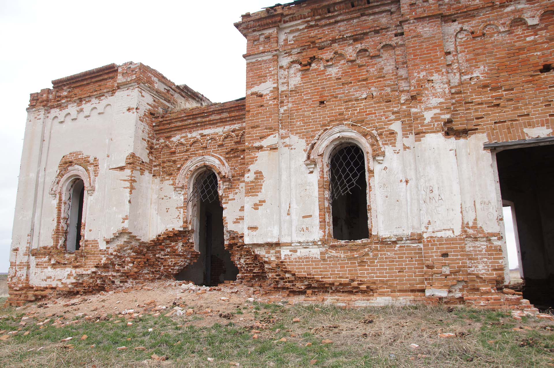 Заброшенный храм, фото Игоря Чувакина